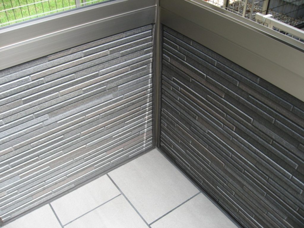 腰壁のガーデンルームで落ち着きのひと時を　大津市