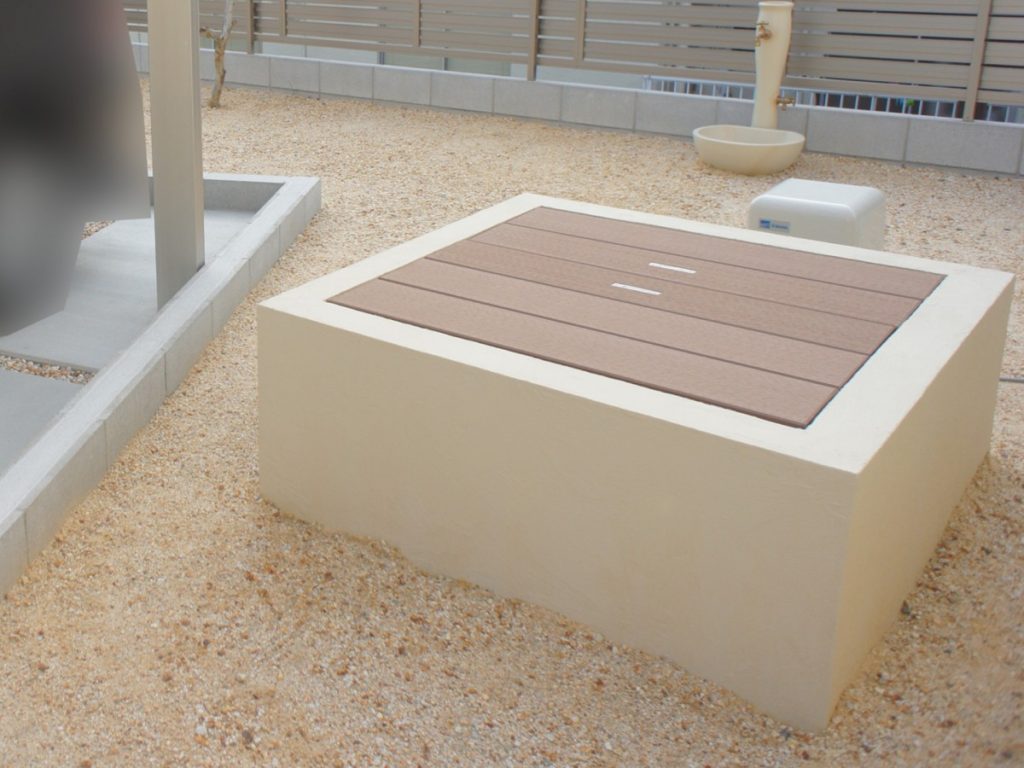 やさしい色と曲線のナチュラル外構　大津市