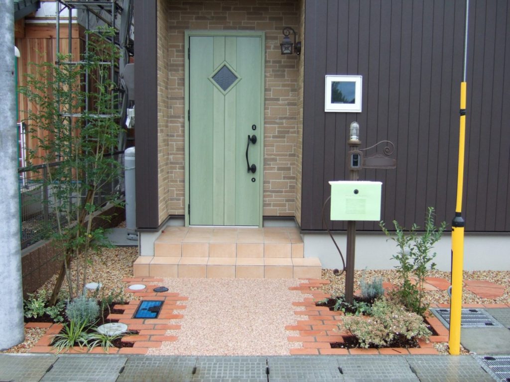 ミントグリーンが映えるシンプルデザイン　守山市