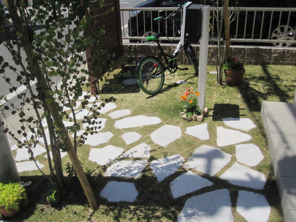 木製門柱　実はアルミ素材です！　守山市