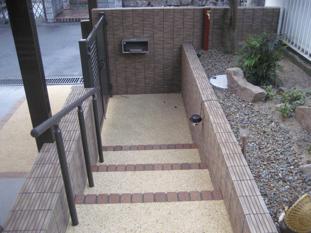 クローズ外構　～既存物を活かして～　大津市