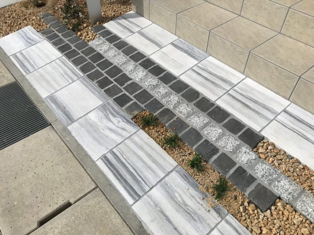 スタイリッシュなアプローチ　近江八幡市