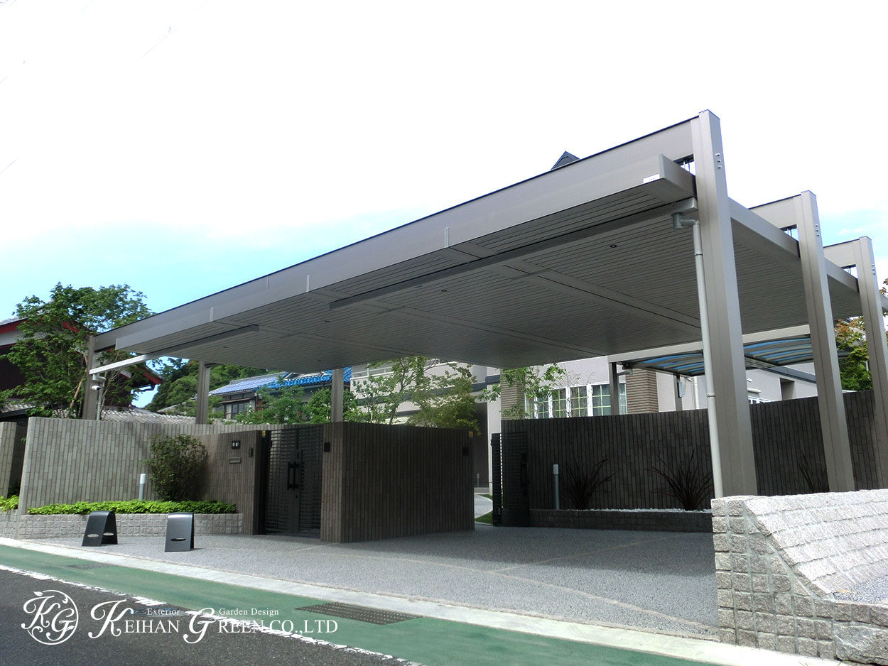 大胆なデザインのカーポートとテラス屋根が緑に映える空間 野洲市 京阪グリーン 滋賀 京都 大阪のエクステリア ガーデン 外構工事