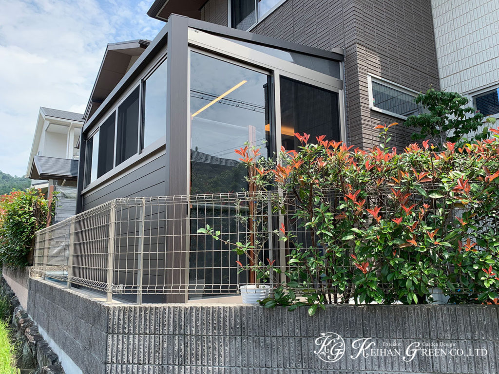 ワンちゃんのためのガーデンルーム　京都市