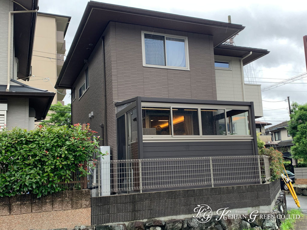 ワンちゃんのためのガーデンルーム　京都市