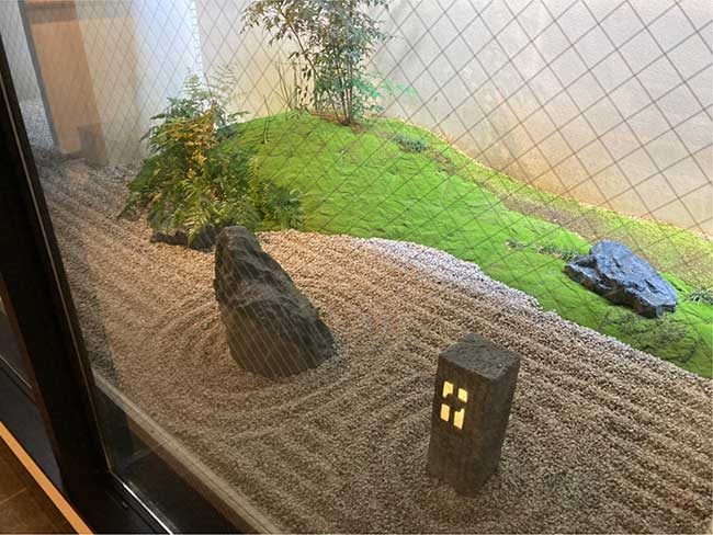 人工苔を使った坪庭