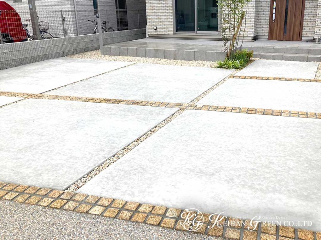 広々とした前庭をシンプルデザインで仕上げた外構　京田辺市