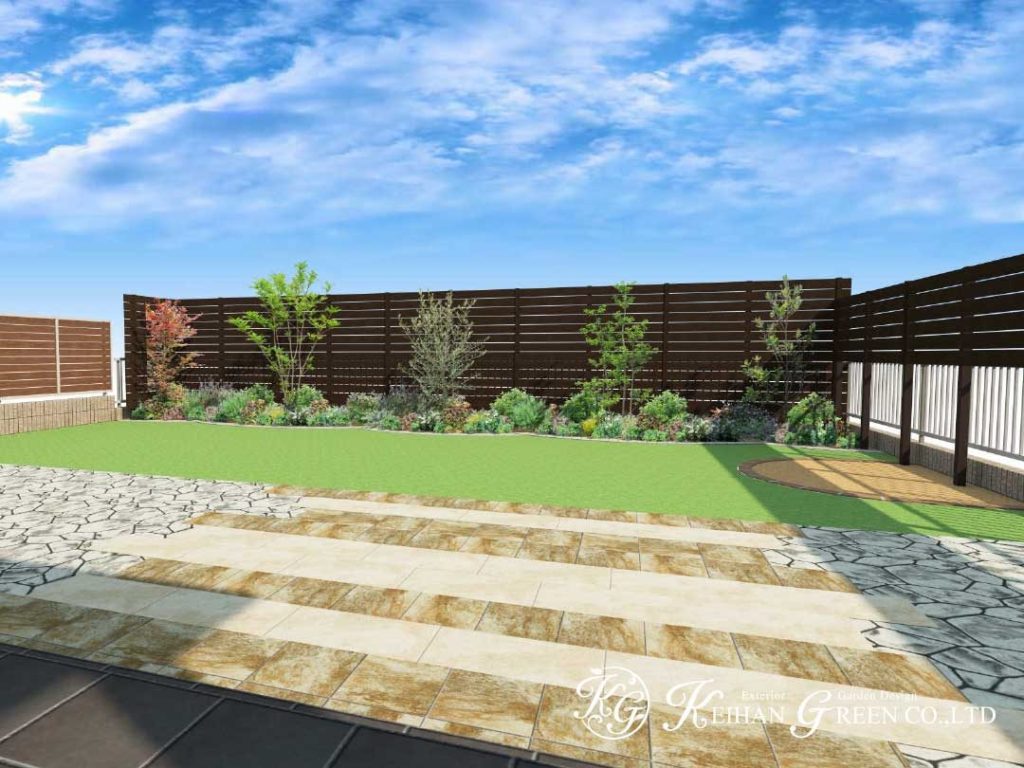 人工芝とタイルでローメンテナンスのお庭