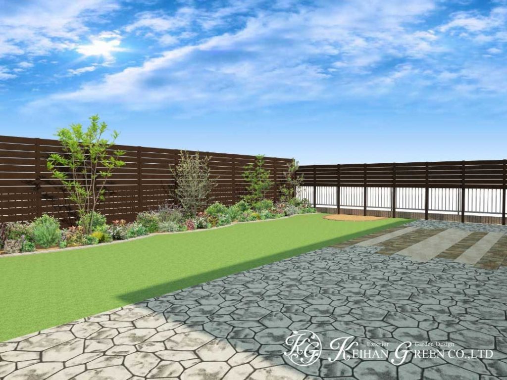 人工芝とタイルでローメンテナンスのお庭