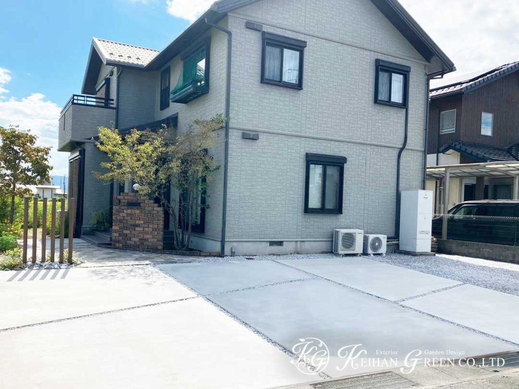 玄関アプローチを石張りにドレスアップ　草津市