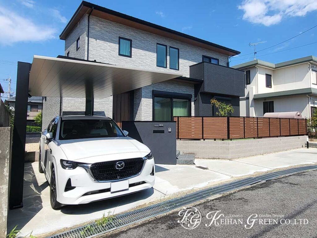 直線美と素材感が映える、洗練された外構デザイン　大津市