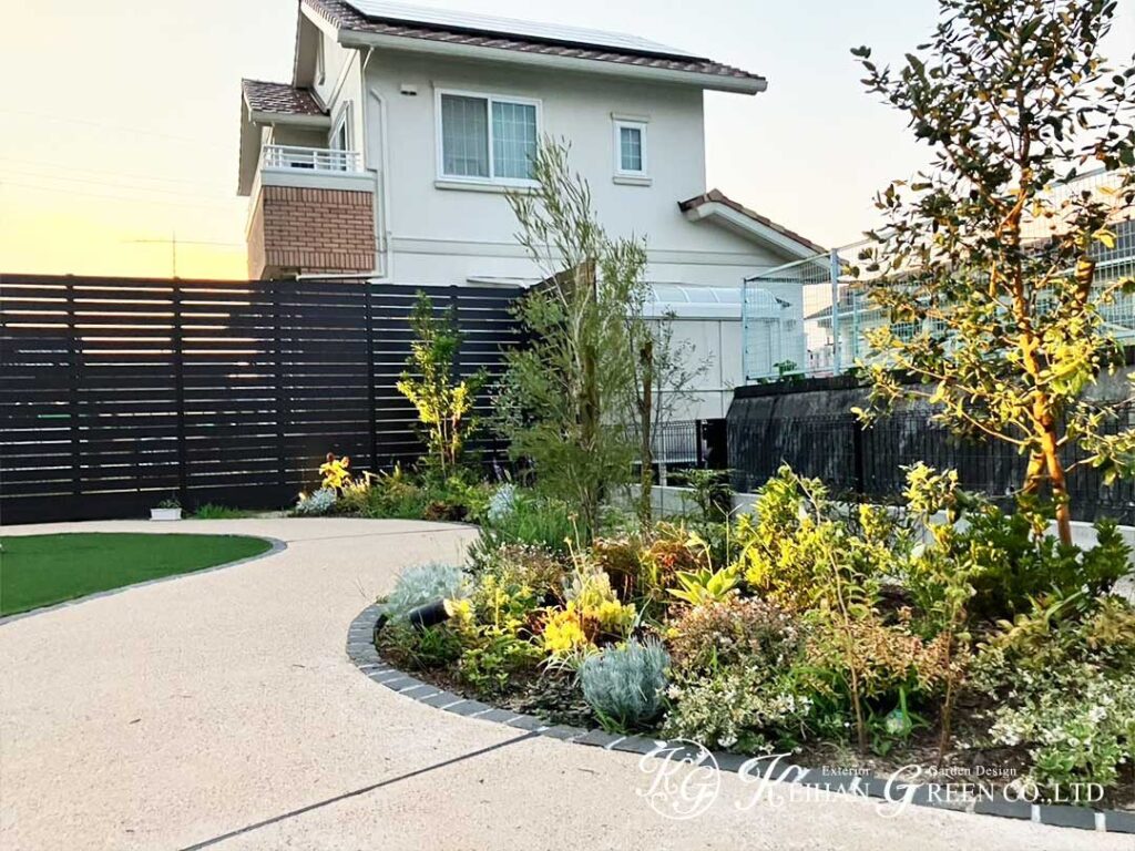 家族みんなが楽しめる、安心・快適なお庭空間　守山市