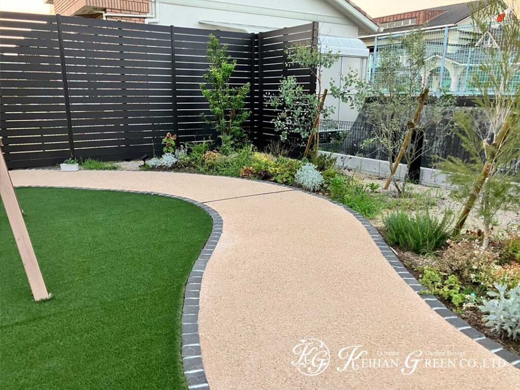 家族みんなが楽しめる、安心・快適なお庭空間　守山市