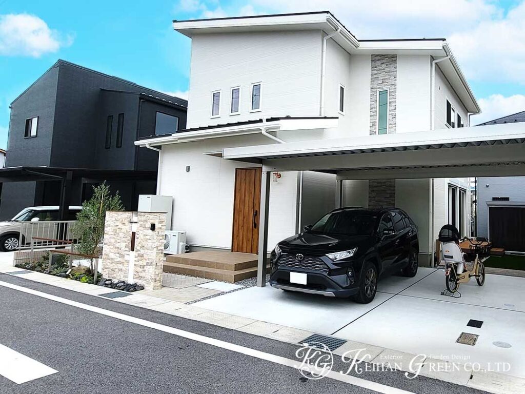 石貼り門袖が主役の新築外構コーディネート　彦根市