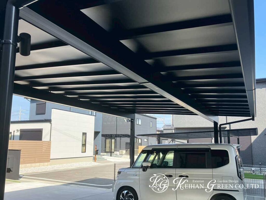 シンプルさの中に使いやすさを詰め込んだ駐車まわり　栗東市