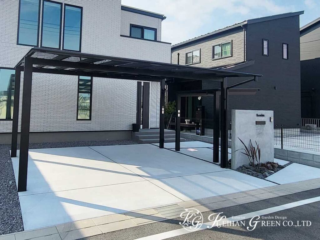 直線美が際立つシンプルファサード　近江八幡市