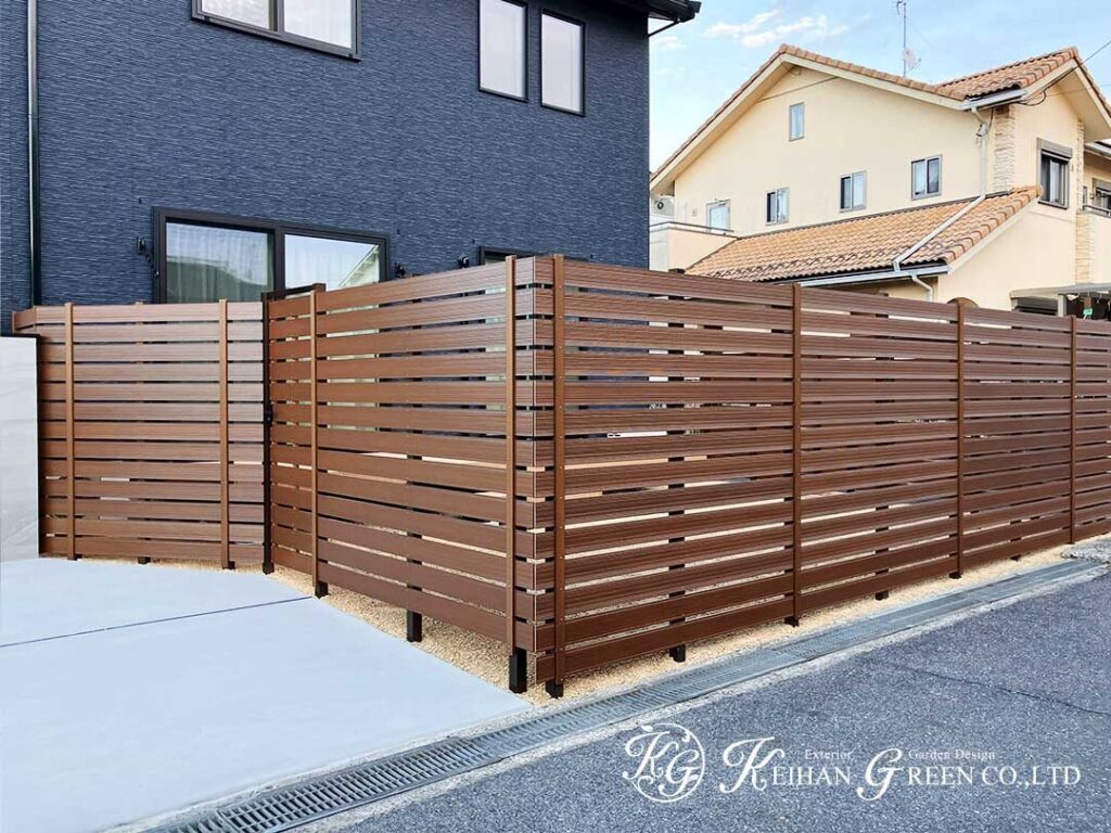 目隠しも動線も、すっきりまとめた新築外構　守山市