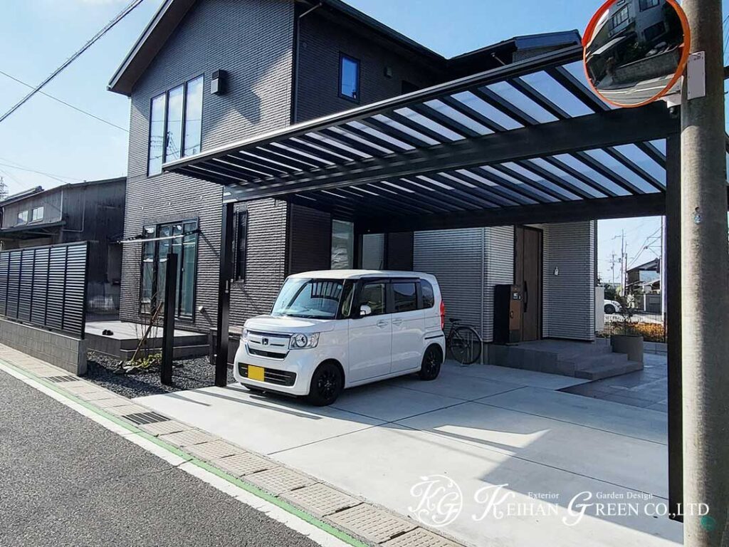 黒でまとめて、軽やかに見せるオープン外構　近江八幡市