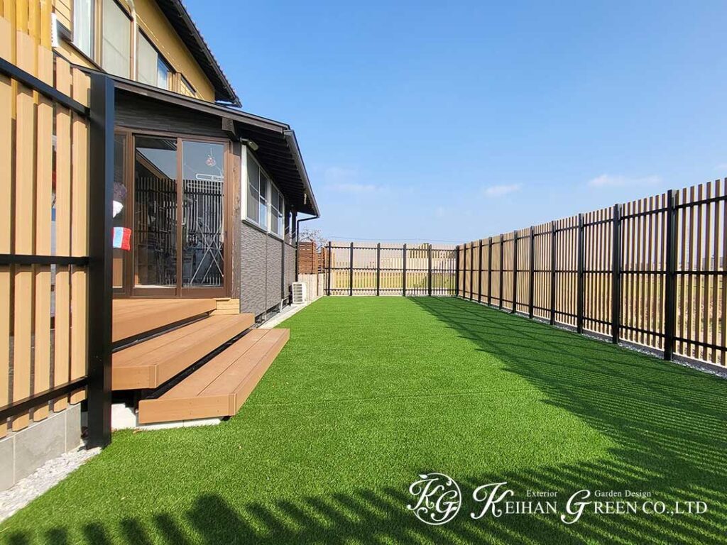 すっきり動けるカースペースと庭まわり　豊郷町