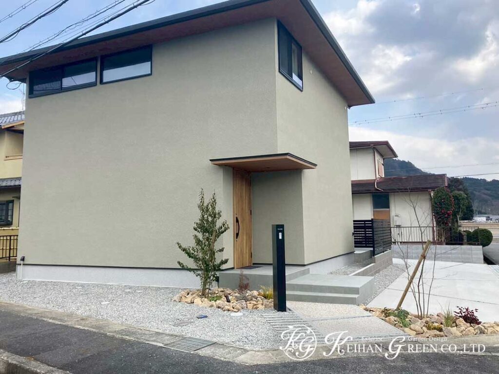 余白が心地よい、整った外まわり　野洲市