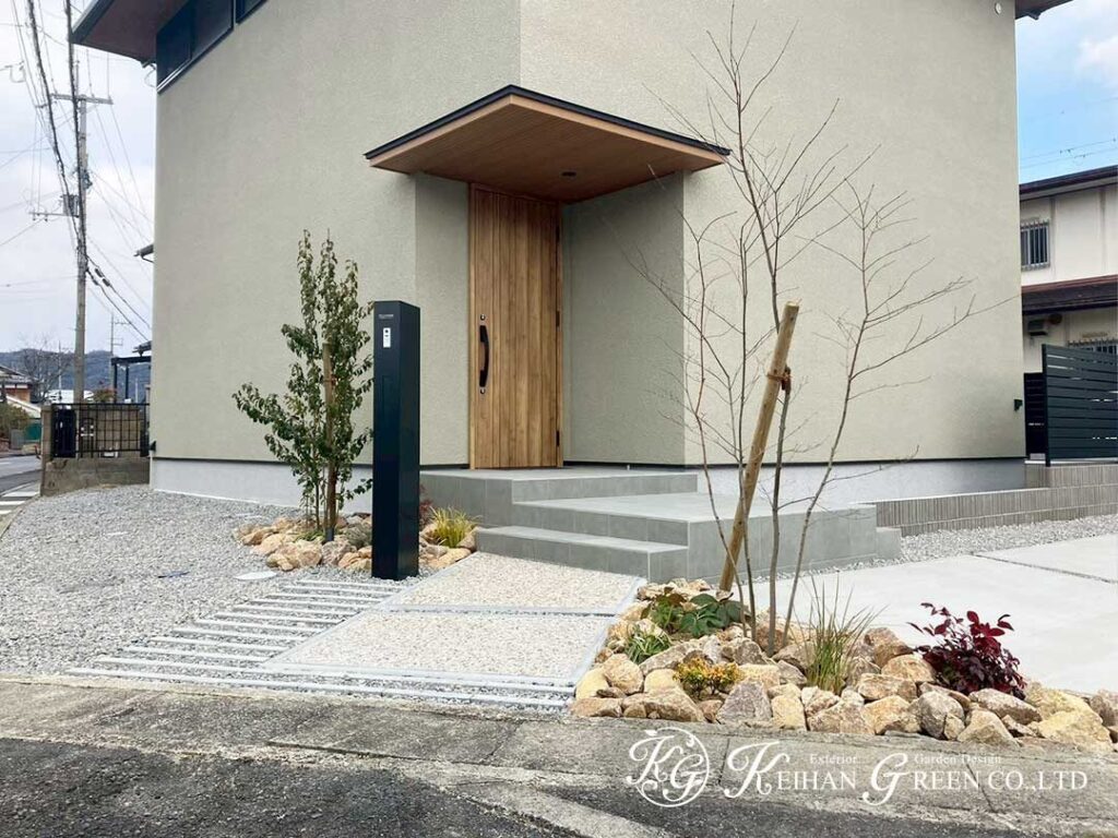 余白が心地よい、整った外まわり　野洲市