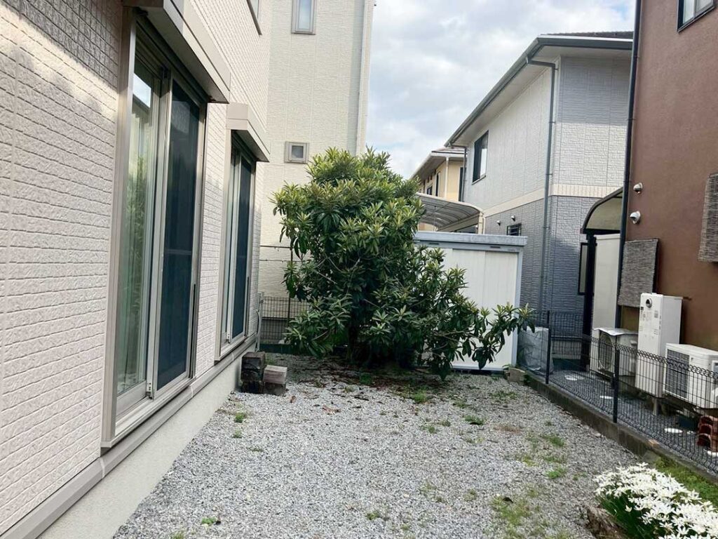 外と室内をつなぐガーデンルームのある暮らし　守山市