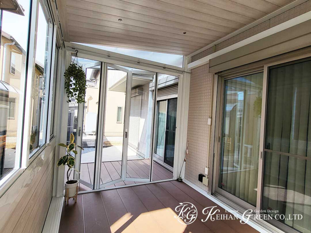 外と室内をつなぐガーデンルームのある暮らし　守山市