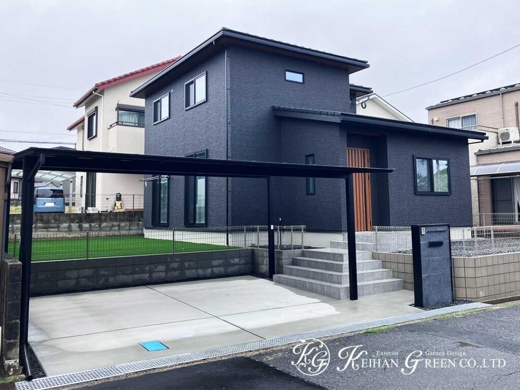 統一感で引き締める、落ち着いた住まいの顔　甲賀市