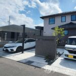 落ち着いた色合いで整える心地よいファサード　近江八幡市