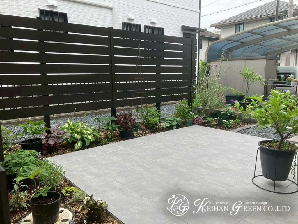 目隠しと緑で心地よく過ごす庭リフォーム　東近江市