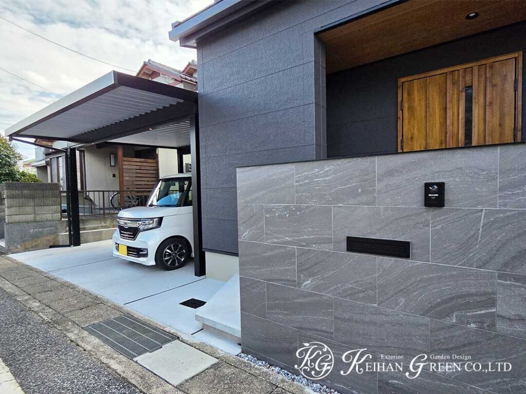 ブラック×グレーで魅せる、洗練された住まいの外まわり　彦根市